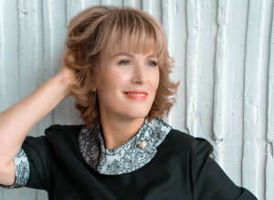 Примите поздравления, Альбина!