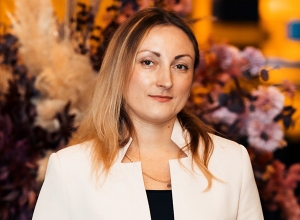 Сегодня день рождения Марины!