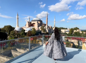 5 стран я посетила с Мон Этуаль